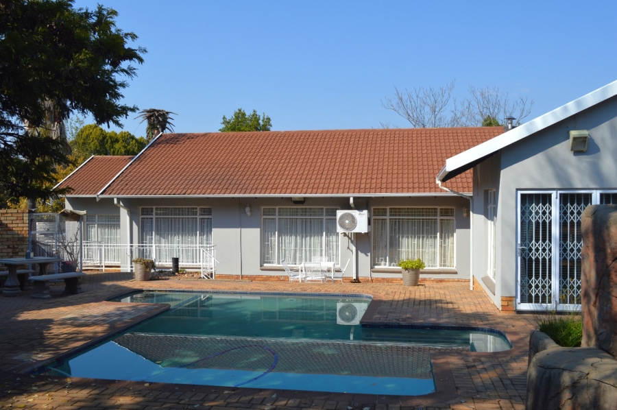 3 Bedroom Property for Sale in Wilkoppies North West
